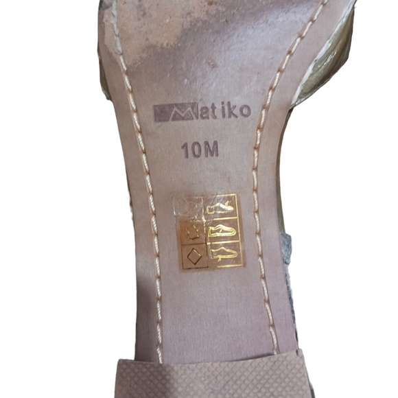 Green Patent Leather Block Heel Ankle Strap Sandal - Picture 8 of 10